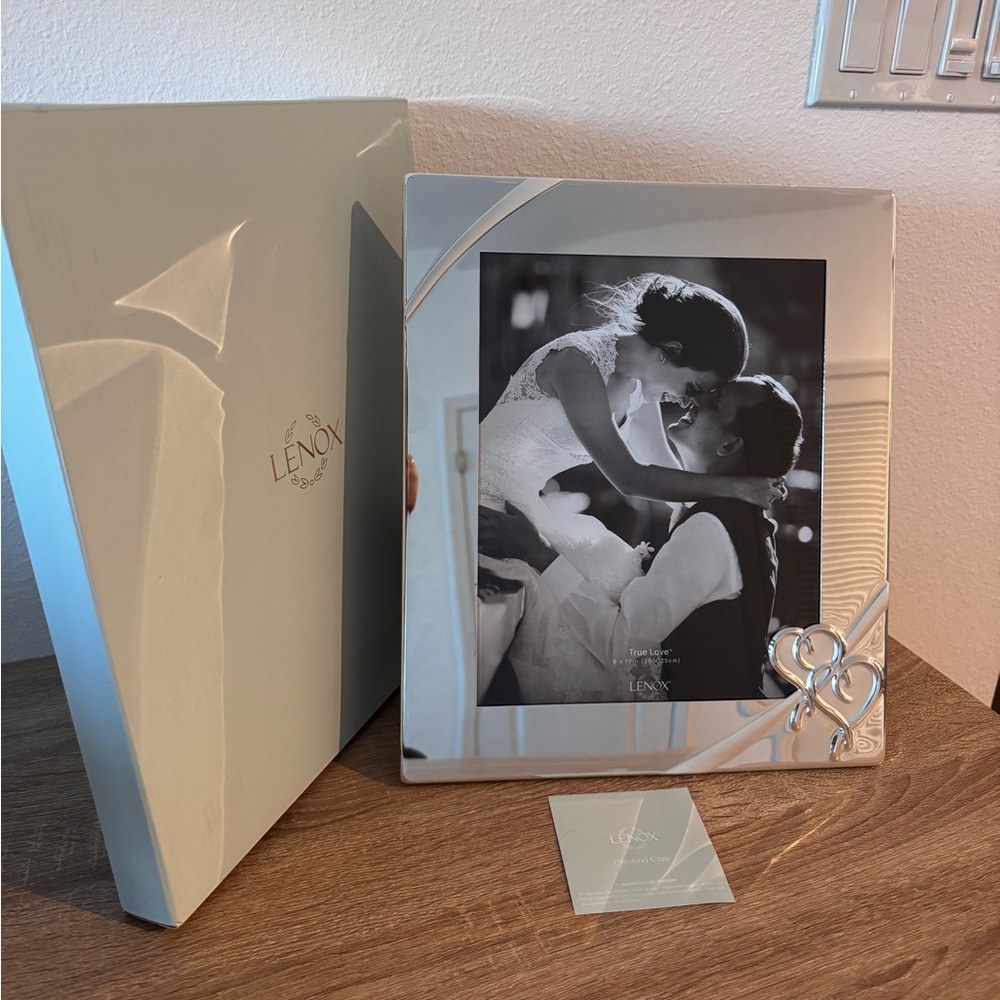 Lenox Silver Frame with Heart Accent 8x10